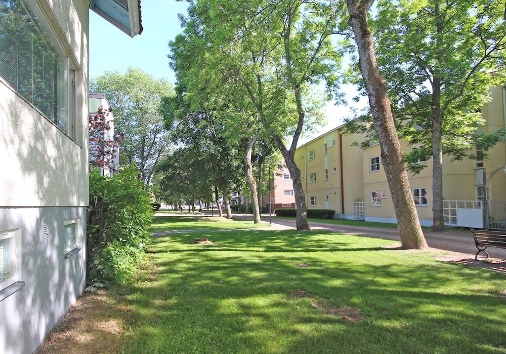 Apartamento Majoitushuoneisto Tuomipuisto Naantali Exterior foto