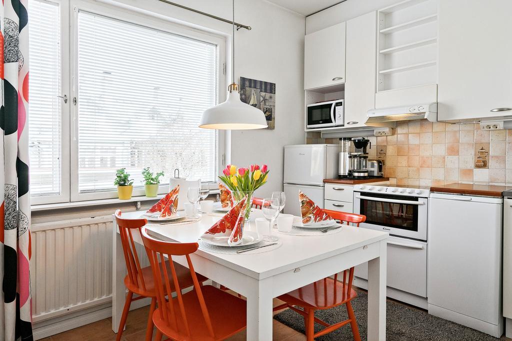 Apartamento Majoitushuoneisto Tuomipuisto Naantali Exterior foto