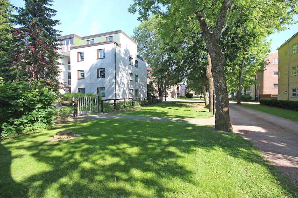 Apartamento Majoitushuoneisto Tuomipuisto Naantali Exterior foto